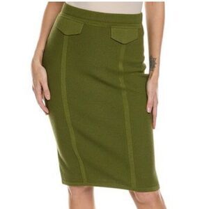 NWOT ST. JOHN Off White Waffle Pique Skirt Straight w/Elasticized Waist. Medium